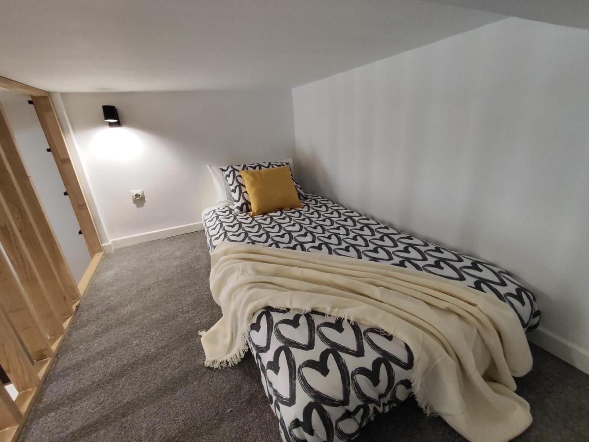 Precioso Apartamento En Puente Vallecas, Madrid. D Bagian luar foto